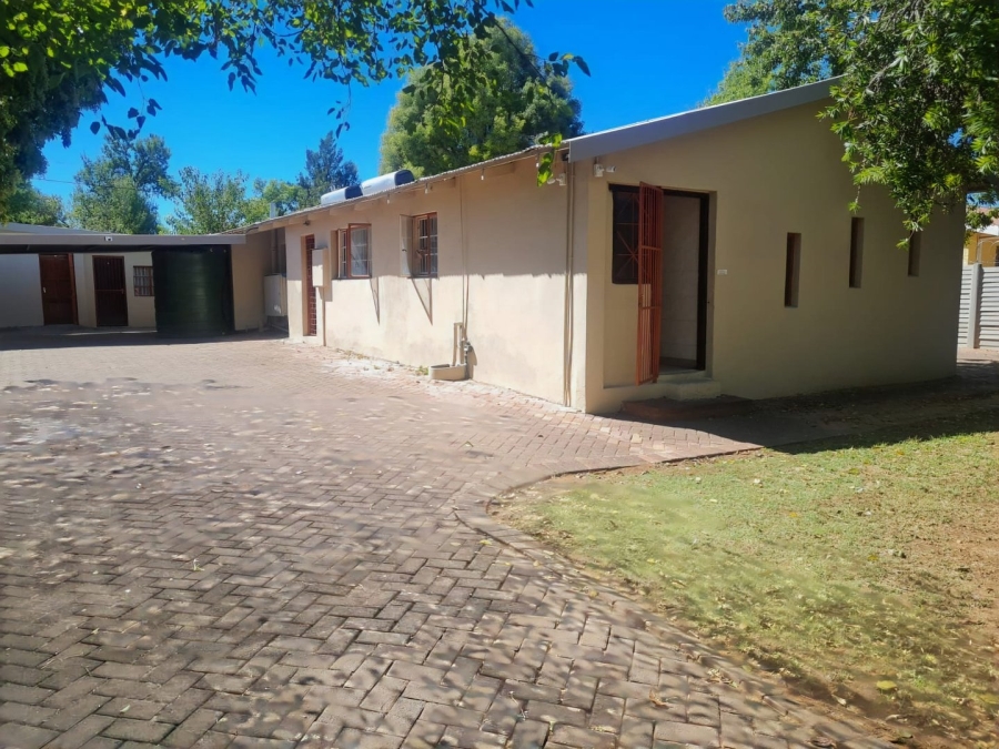17 Bedroom Property for Sale in Brandwag Free State